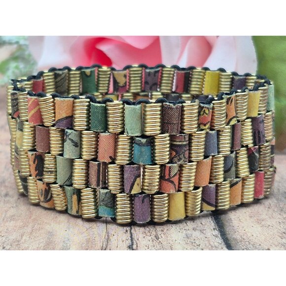Holly Anne Mitchell jewelry Handmade Gold Tone & Newspaper Bead Stretch Bracelet - Picture 1 of 7